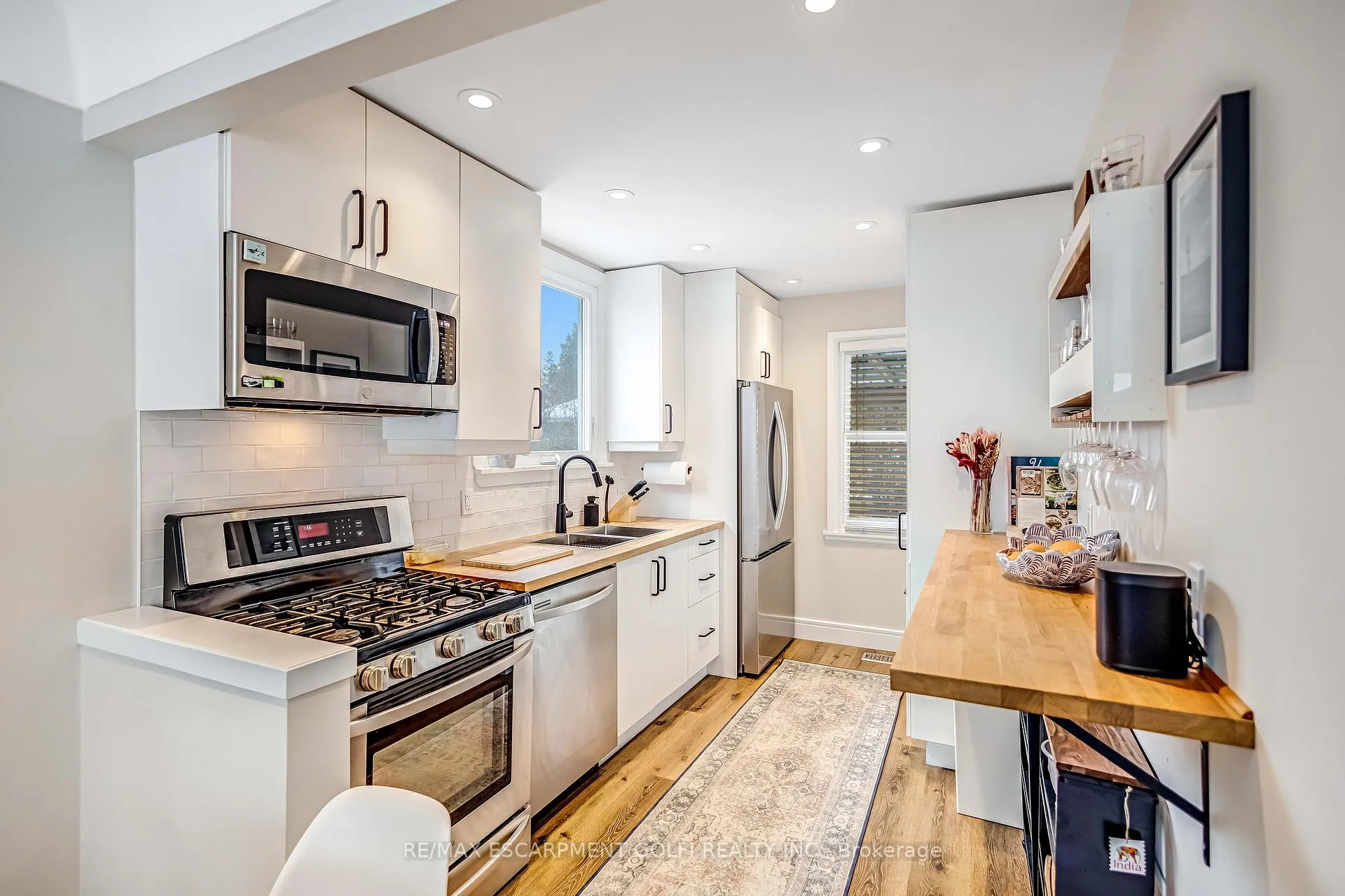 Photo 12 of 208 East 21st Street, Hamilton, Eastmount — HOMEH