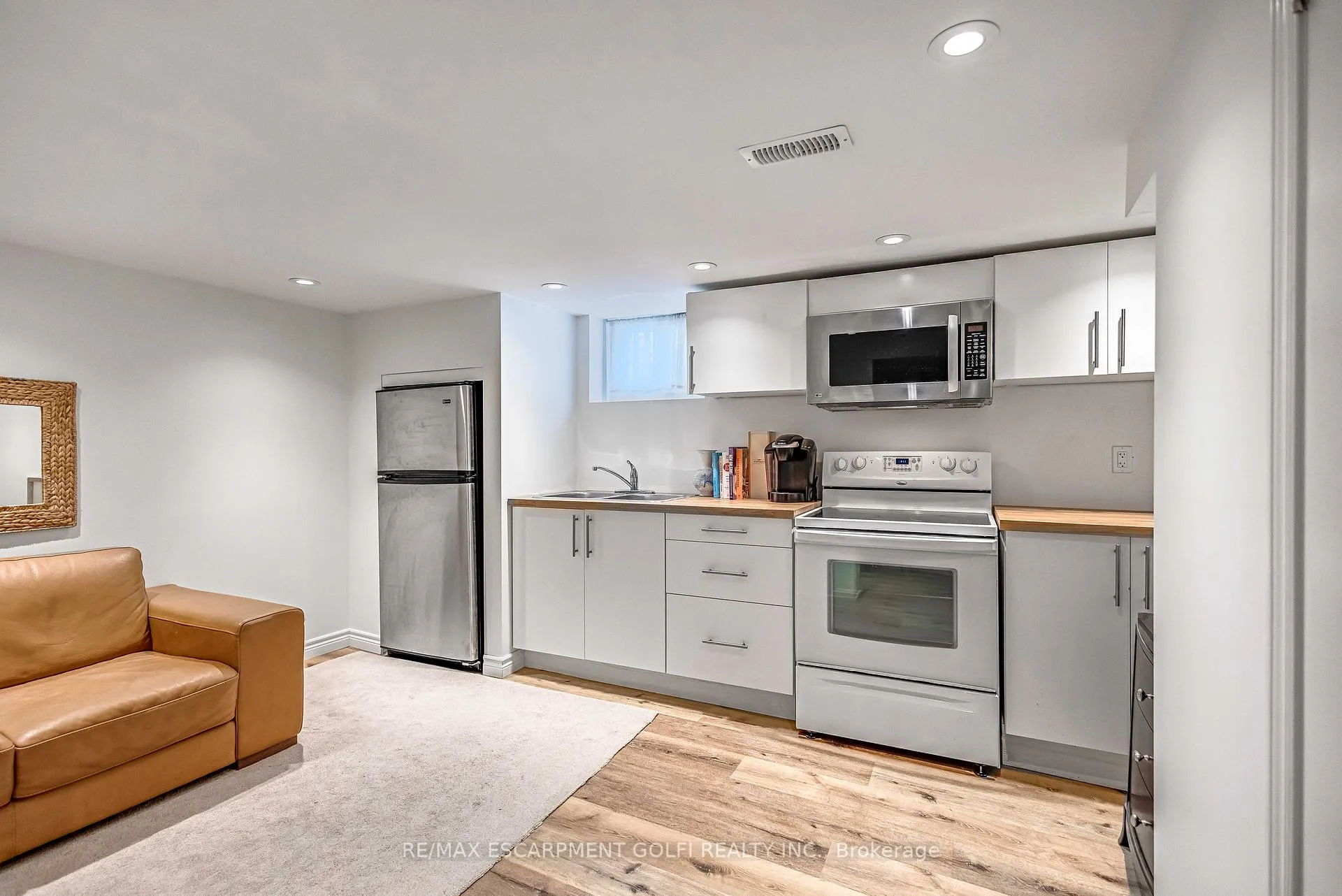 Photo 21 of 208 East 21st Street, Hamilton, Eastmount — HOMEH