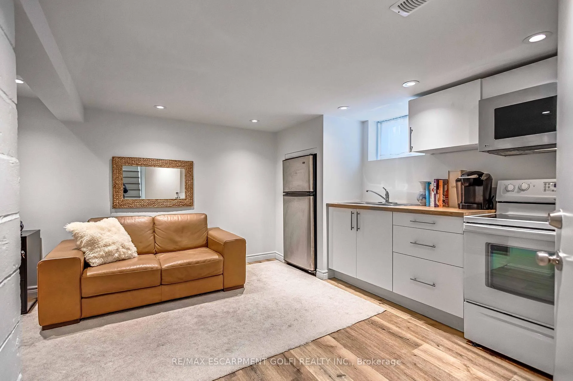 Photo 22 of 208 East 21st Street, Hamilton, Eastmount — HOMEH