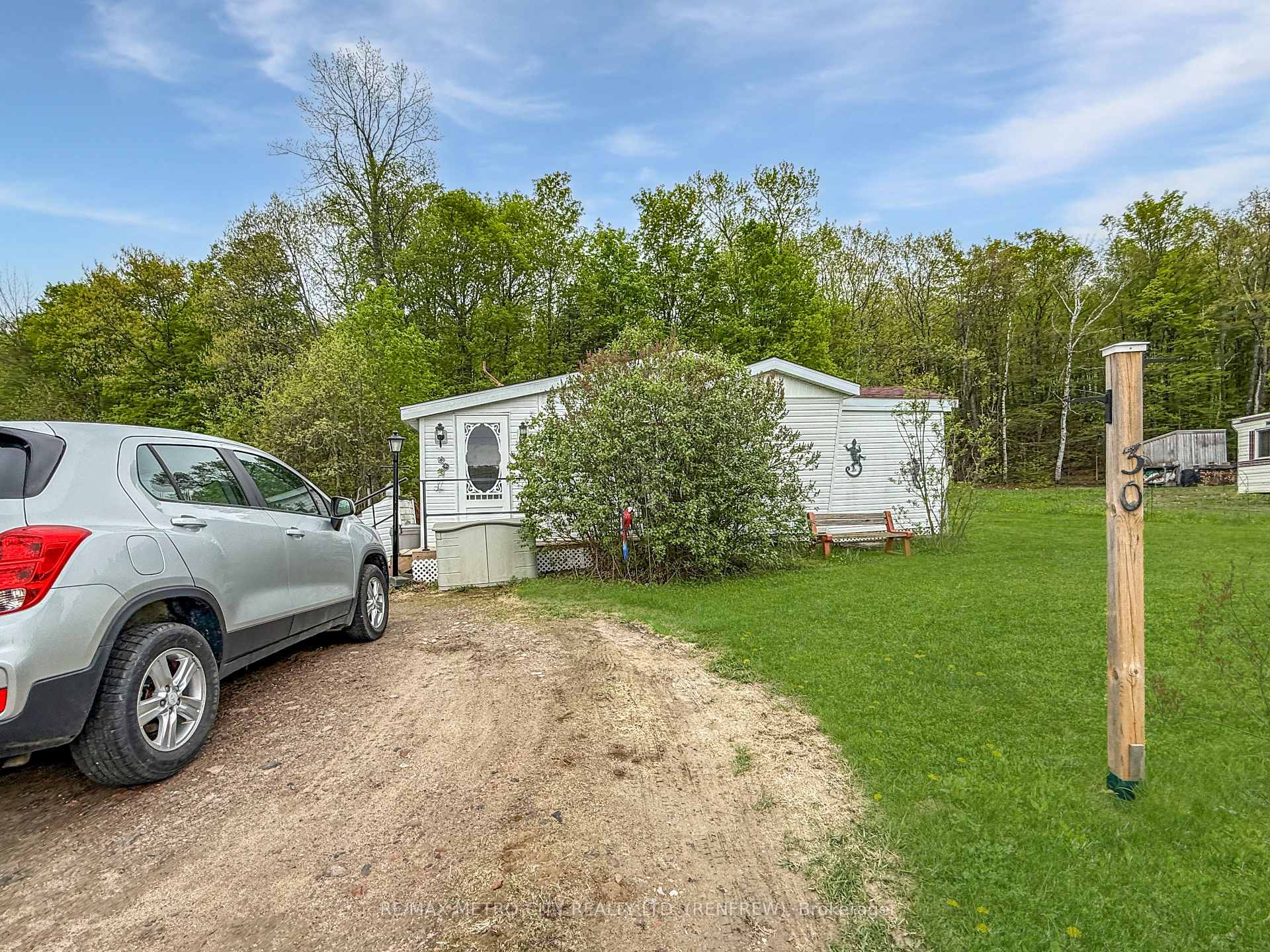 Photo 1 of 30 Denise Lane, Horton, Horton Twp — HOMEH