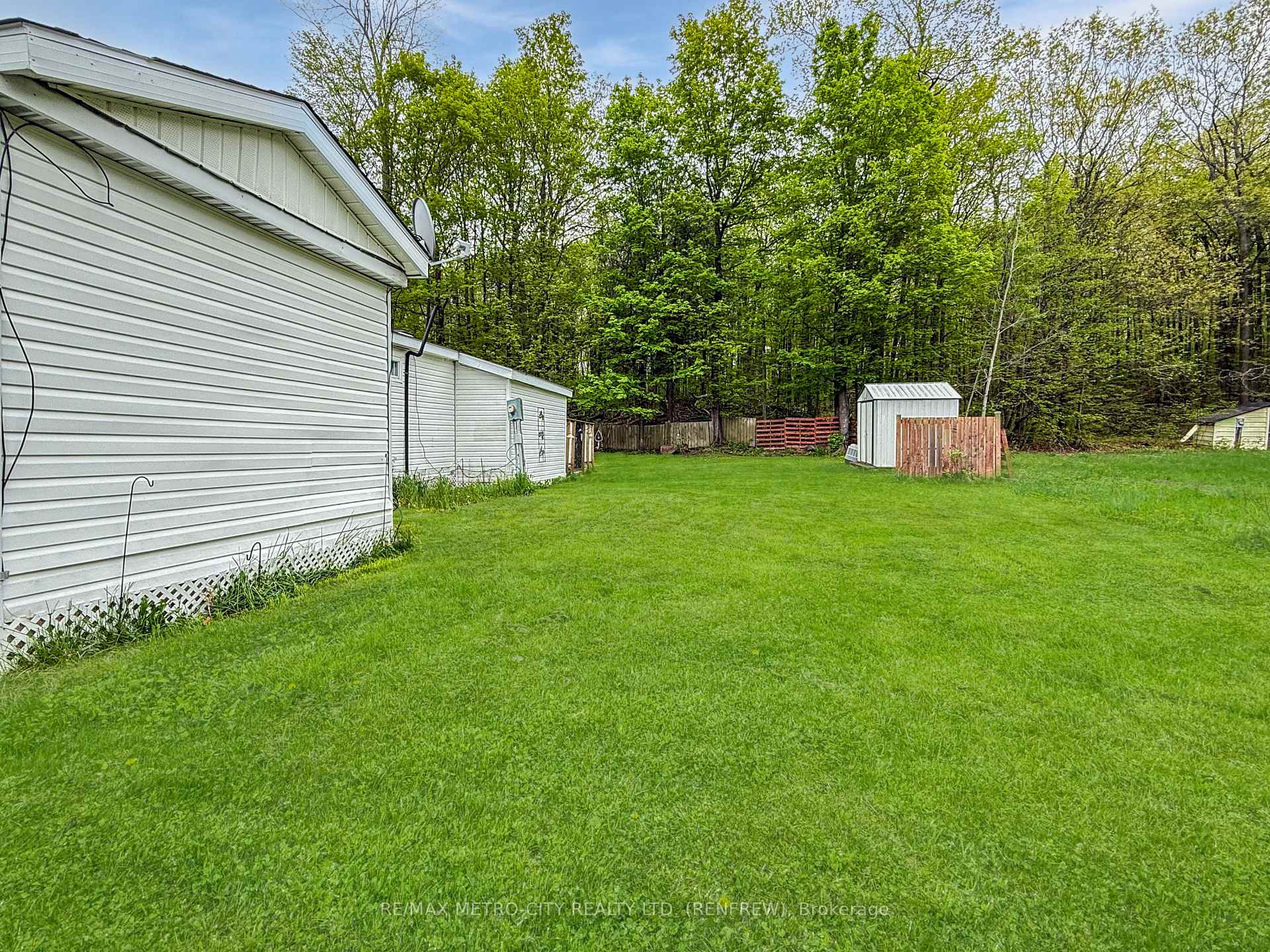Photo 15 of 30 Denise Lane, Horton, Horton Twp — HOMEH