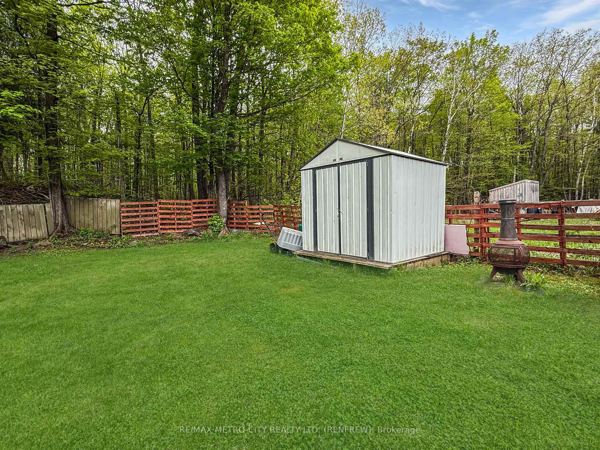 Photo 16 of 30 Denise Lane, Horton, Horton Twp — HOMEH