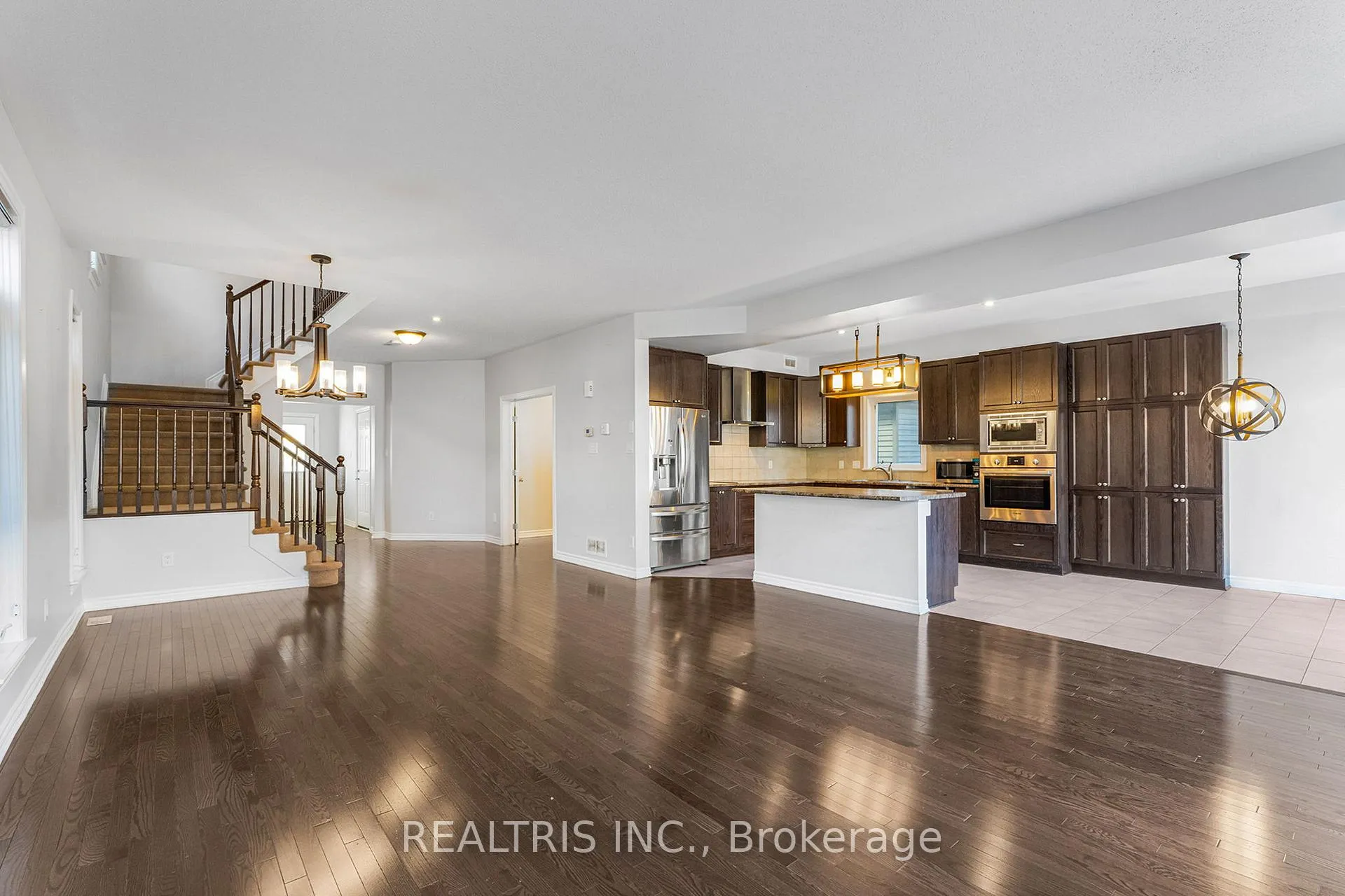 Photo 9 of 471 Creekview Way, Ottawa, Blossom Park/Kemp Park/Findlay Creek — HOMEH