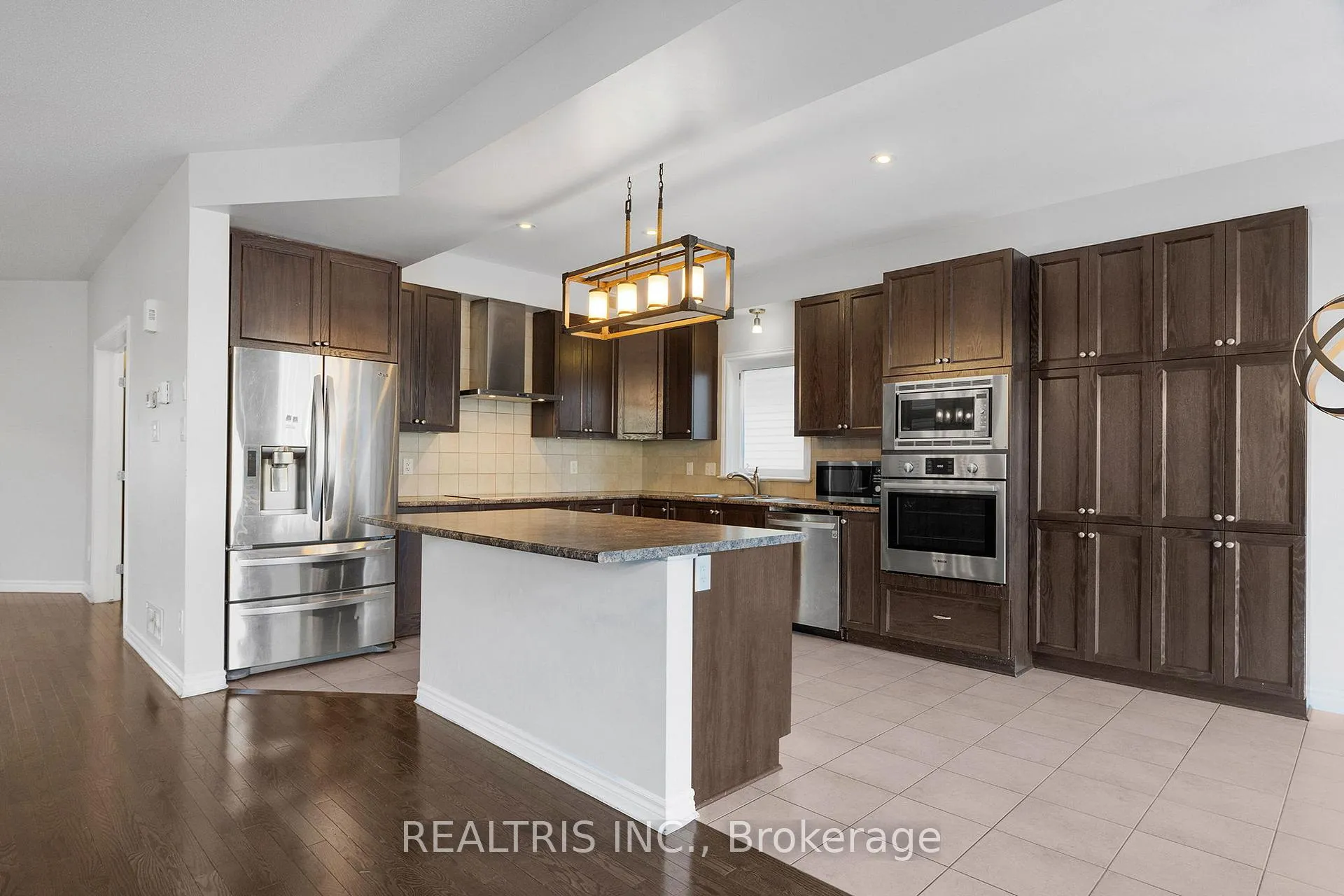 Photo 13 of 471 Creekview Way, Ottawa, Blossom Park/Kemp Park/Findlay Creek — HOMEH