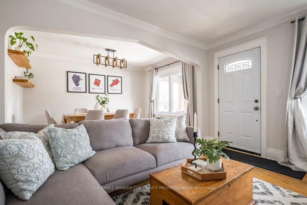 Photo 4 of 100 Graham Avenue S, Hamilton, Delta — HOMEH