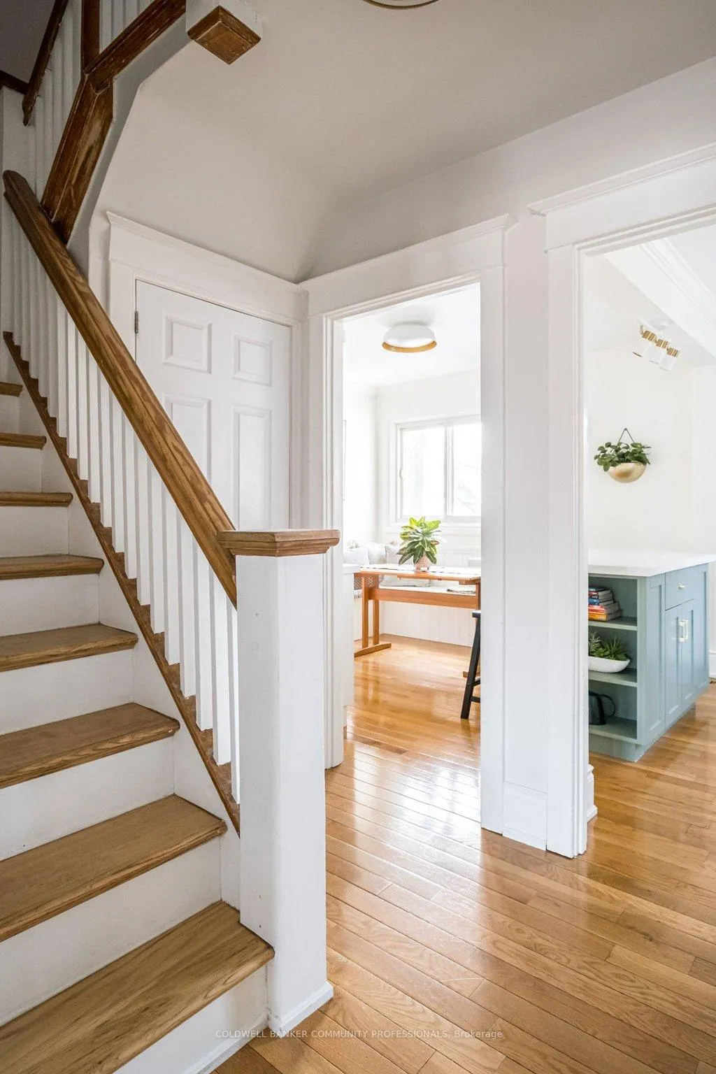 Photo 9 of 100 Graham Avenue S, Hamilton, Delta — HOMEH