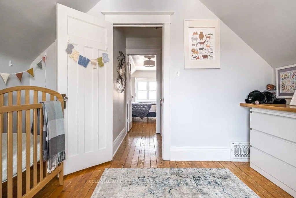 Photo 25 of 100 Graham Avenue S, Hamilton, Delta — HOMEH
