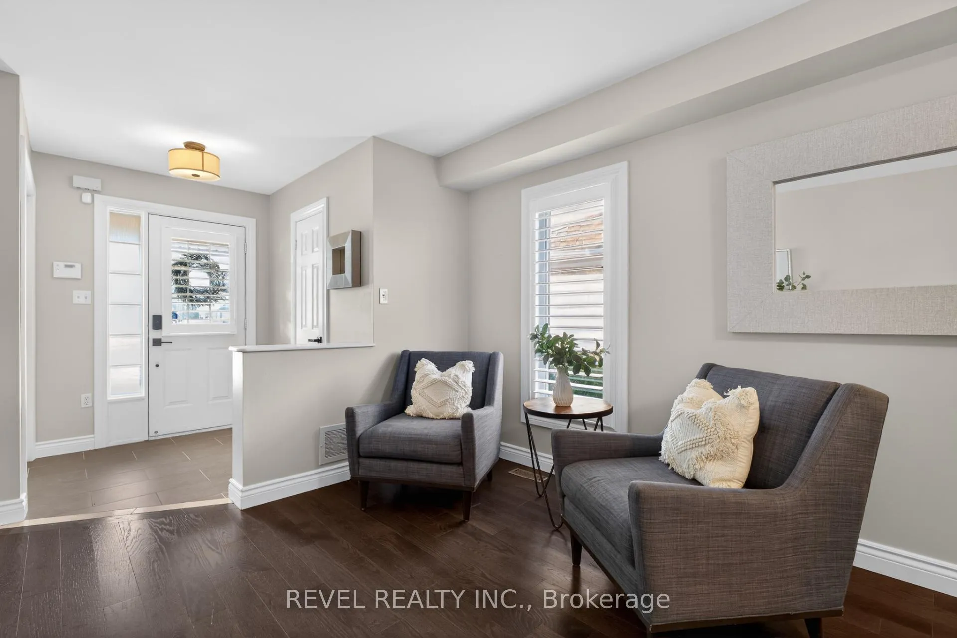 Photo 4 of 2286 Seton Crescent, Burlington, Orchard — HOMEH