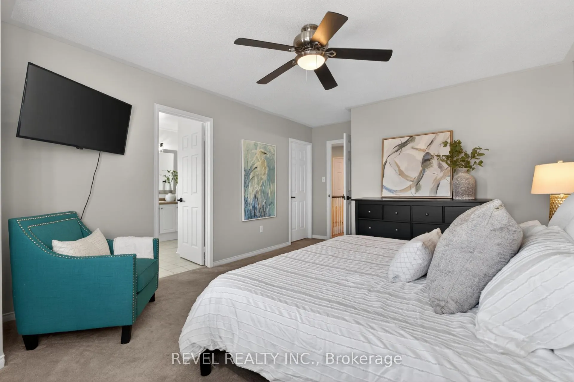 Photo 18 of 2286 Seton Crescent, Burlington, Orchard — HOMEH