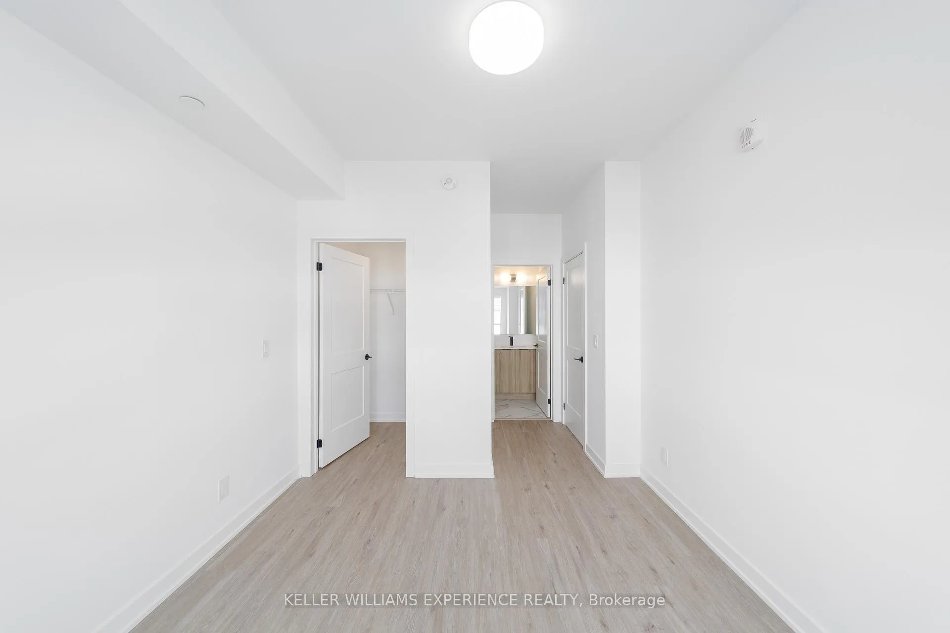 Photo 11 of Unit 305, 56 Lakeside Terrace, Barrie, Little Lake — HOMEH