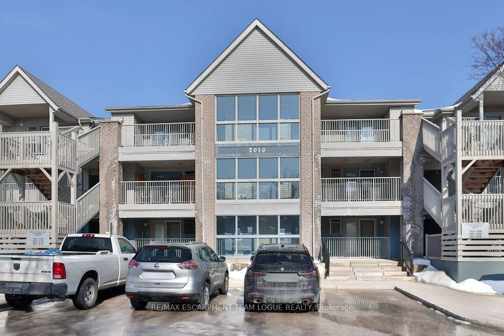Photo 2 of Unit 211, 2010 Cleaver Avenue, Burlington, Headon — HOMEH