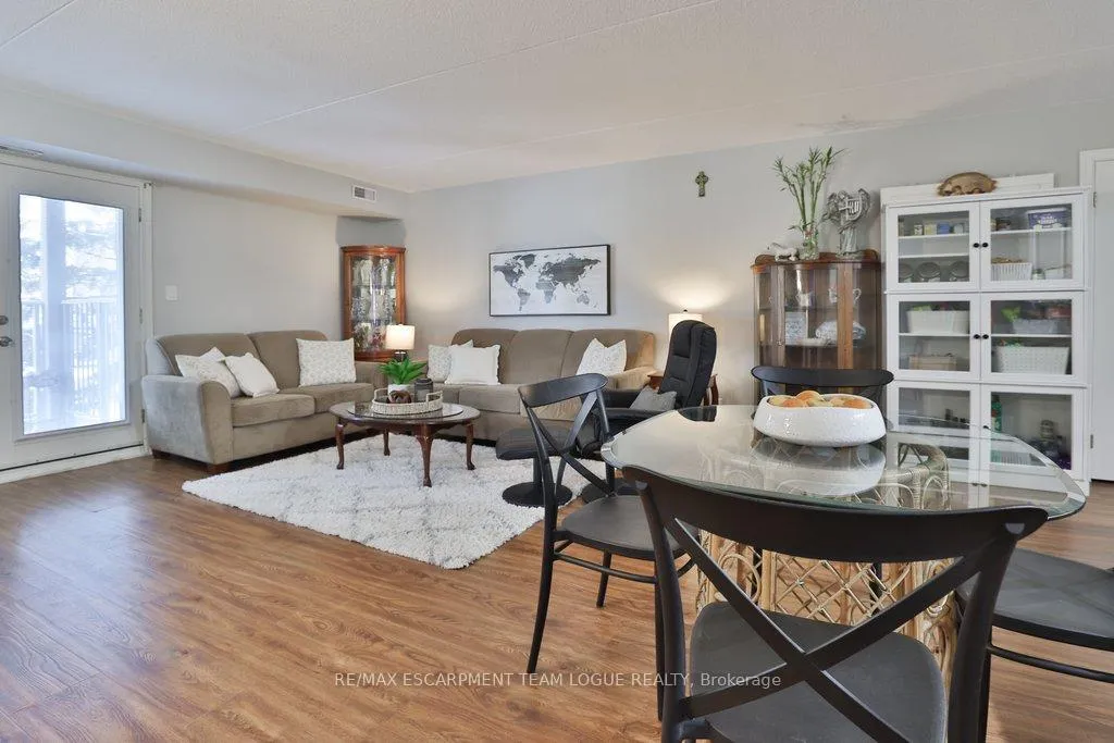Photo 13 of Unit 211, 2010 Cleaver Avenue, Burlington, Headon — HOMEH