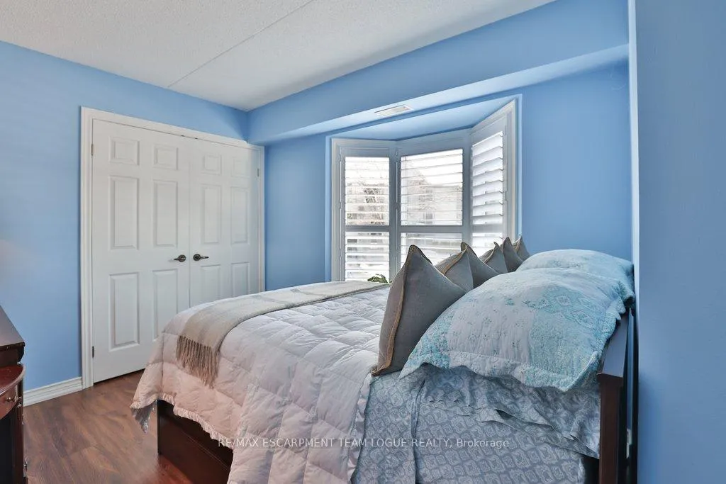 Photo 17 of Unit 211, 2010 Cleaver Avenue, Burlington, Headon — HOMEH