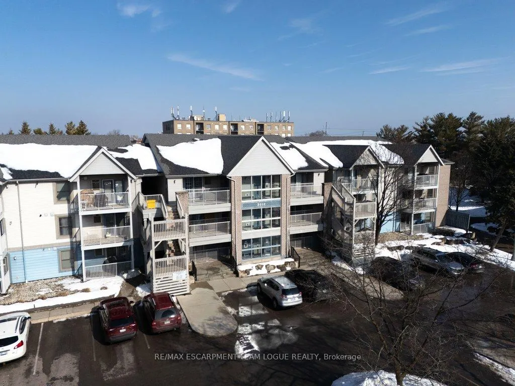 Photo 27 of Unit 211, 2010 Cleaver Avenue, Burlington, Headon — HOMEH