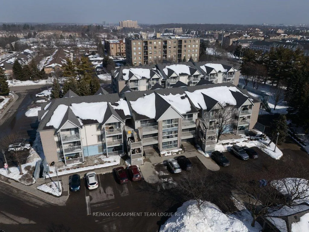 Photo 30 of Unit 211, 2010 Cleaver Avenue, Burlington, Headon — HOMEH
