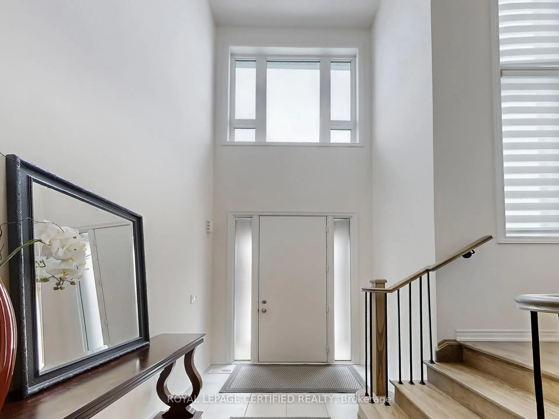 Photo 5 of 151 Whittington Drive, Hamilton, Meadowlands — HOMEH