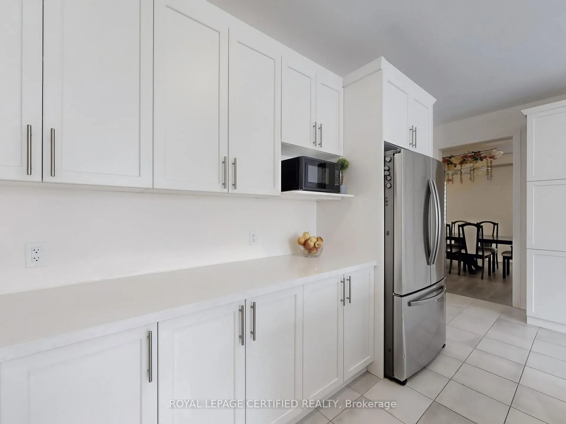 Photo 12 of 151 Whittington Drive, Hamilton, Meadowlands — HOMEH