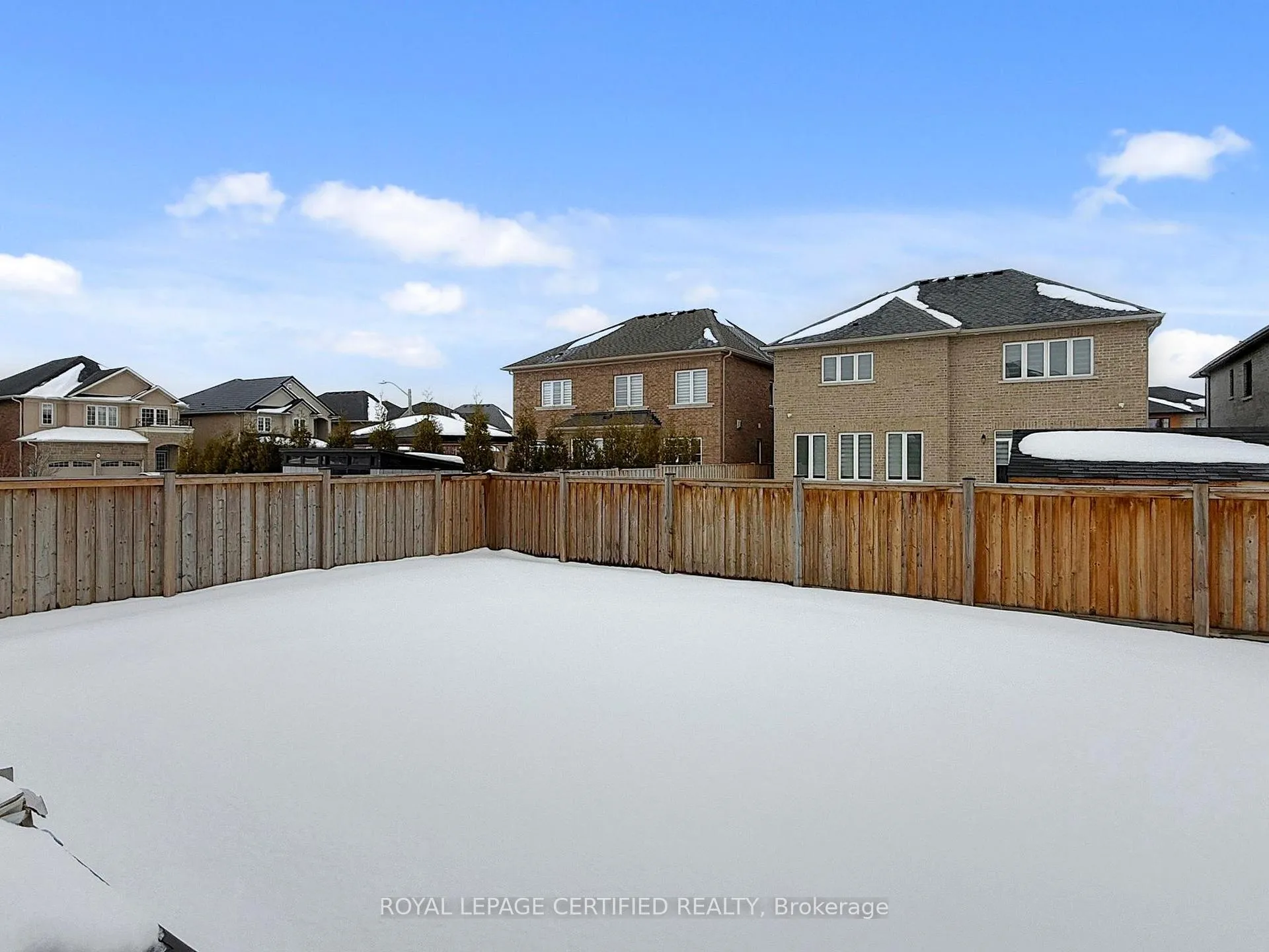 Photo 23 of 151 Whittington Drive, Hamilton, Meadowlands — HOMEH