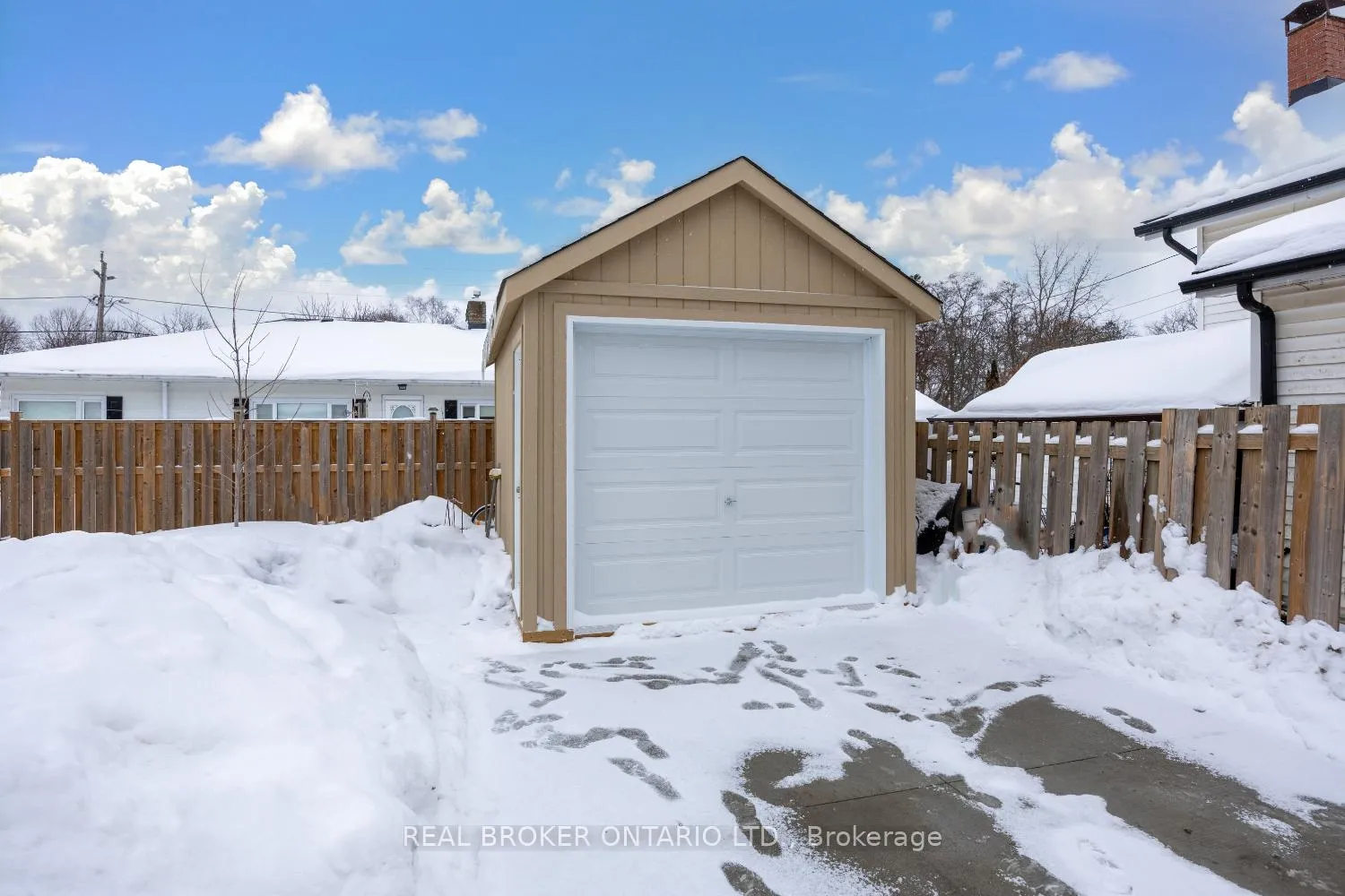 Photo 34 of 11 Mill Street, Clarington, Orono — HOMEH
