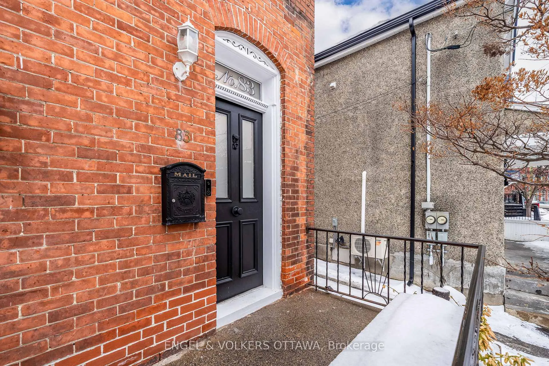 Photo 5 of 83 Eccles Street, Ottawa, West Centre Town — HOMEH