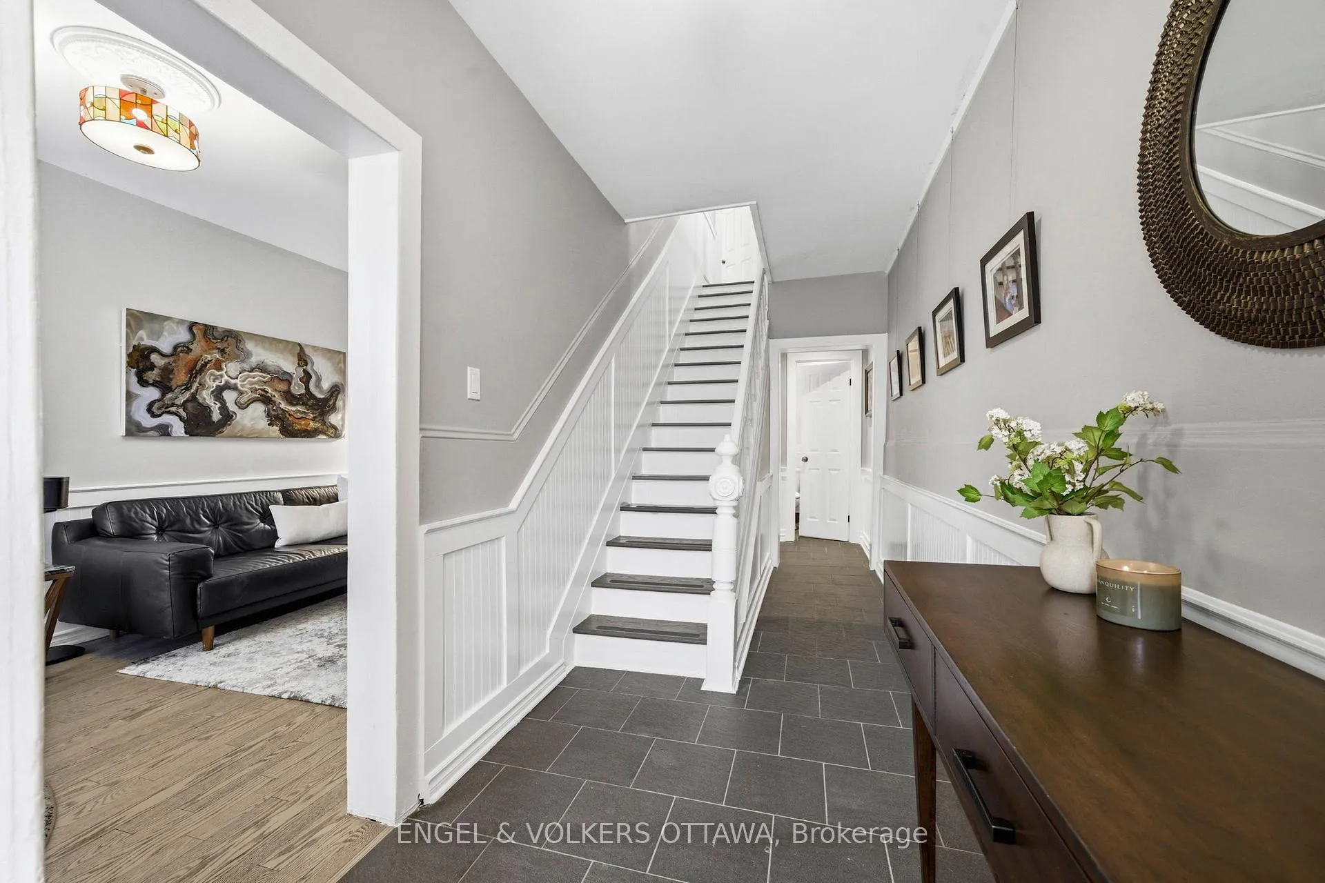 Photo 7 of 83 Eccles Street, Ottawa, West Centre Town — HOMEH