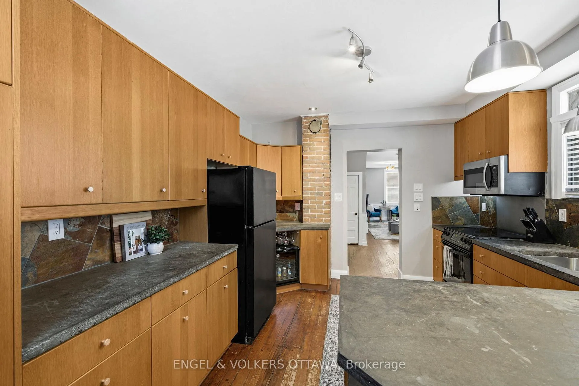 Photo 20 of 83 Eccles Street, Ottawa, West Centre Town — HOMEH