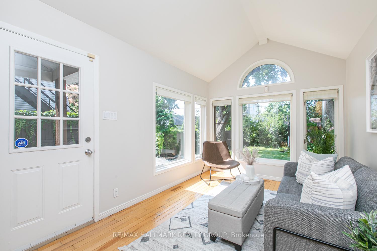 Photo 11 of 636 Chapel Street, Ottawa, Sandy Hill — HOMEH