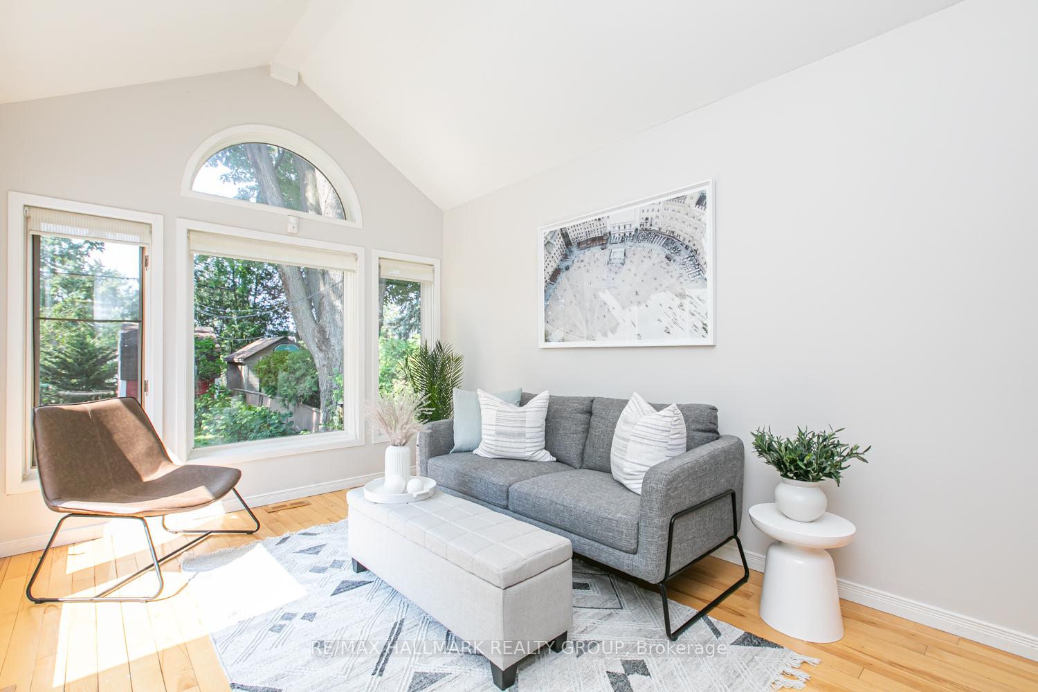 Photo 12 of 636 Chapel Street, Ottawa, Sandy Hill — HOMEH