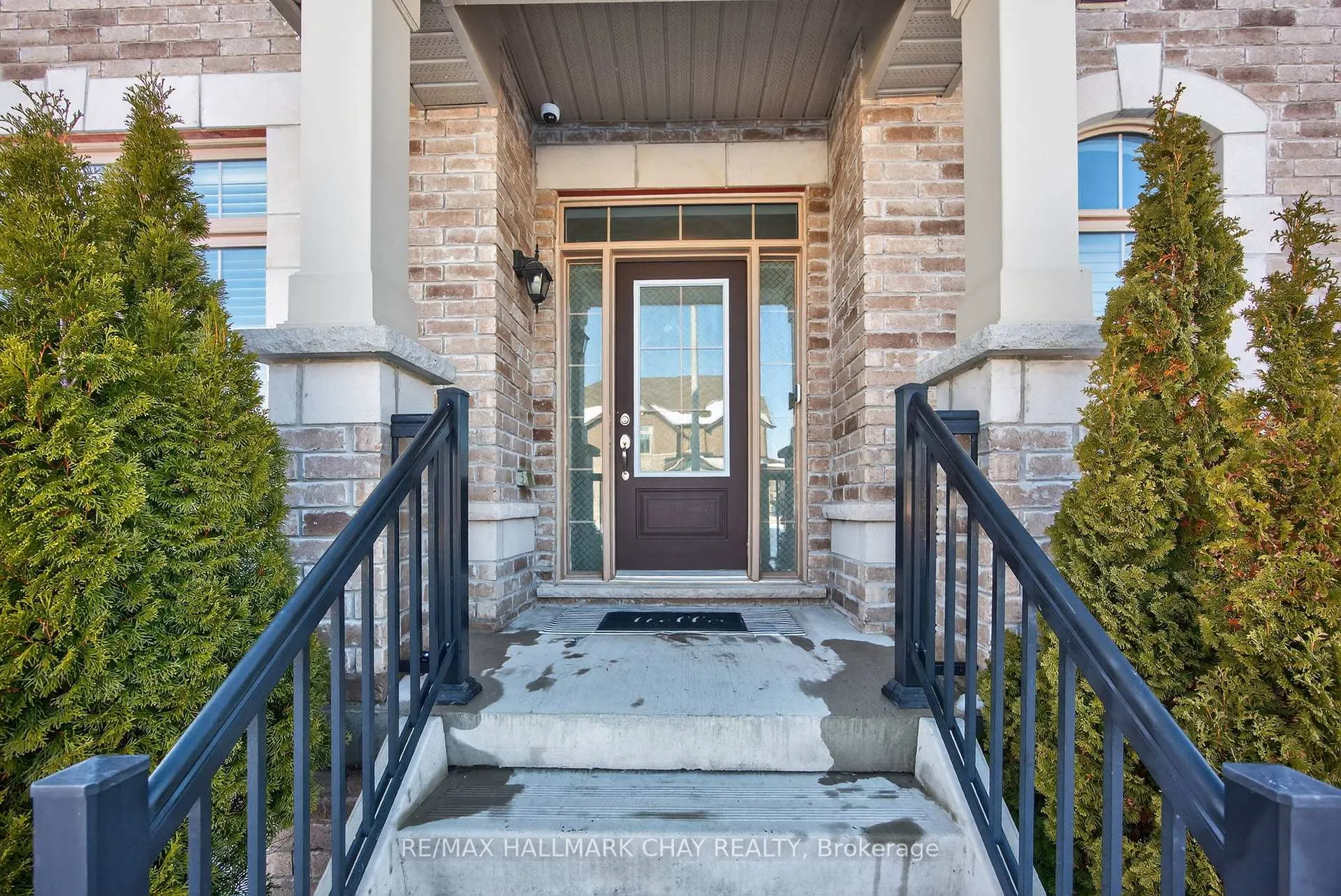 Photo 3 of 997 Barton Way, Innisfil, Rural Innisfil — HOMEH