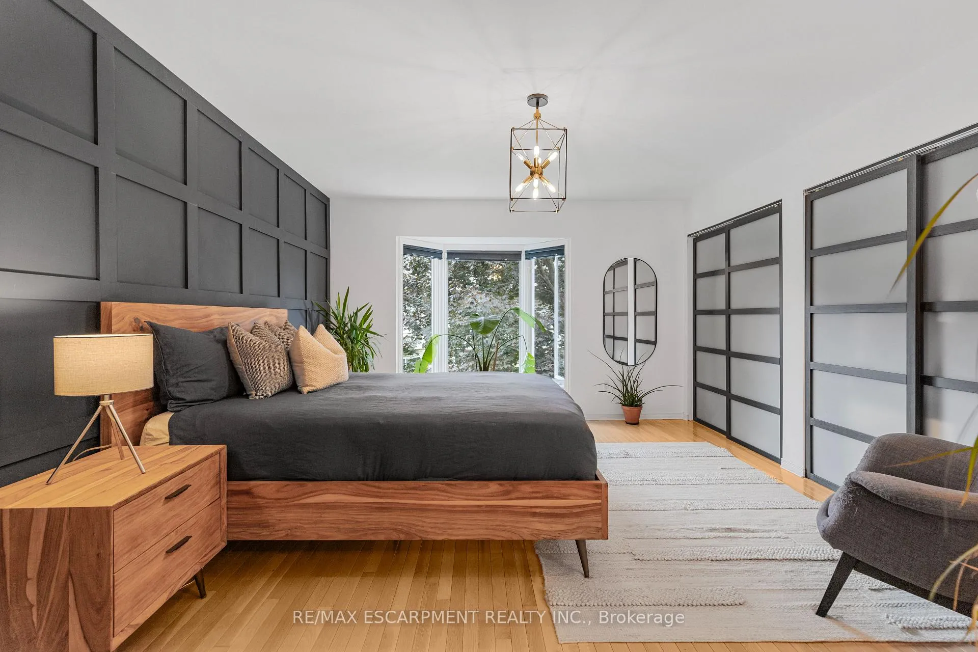 Photo 12 of Unit 5, 2015 Cleaver Avenue, Burlington, Headon — HOMEH