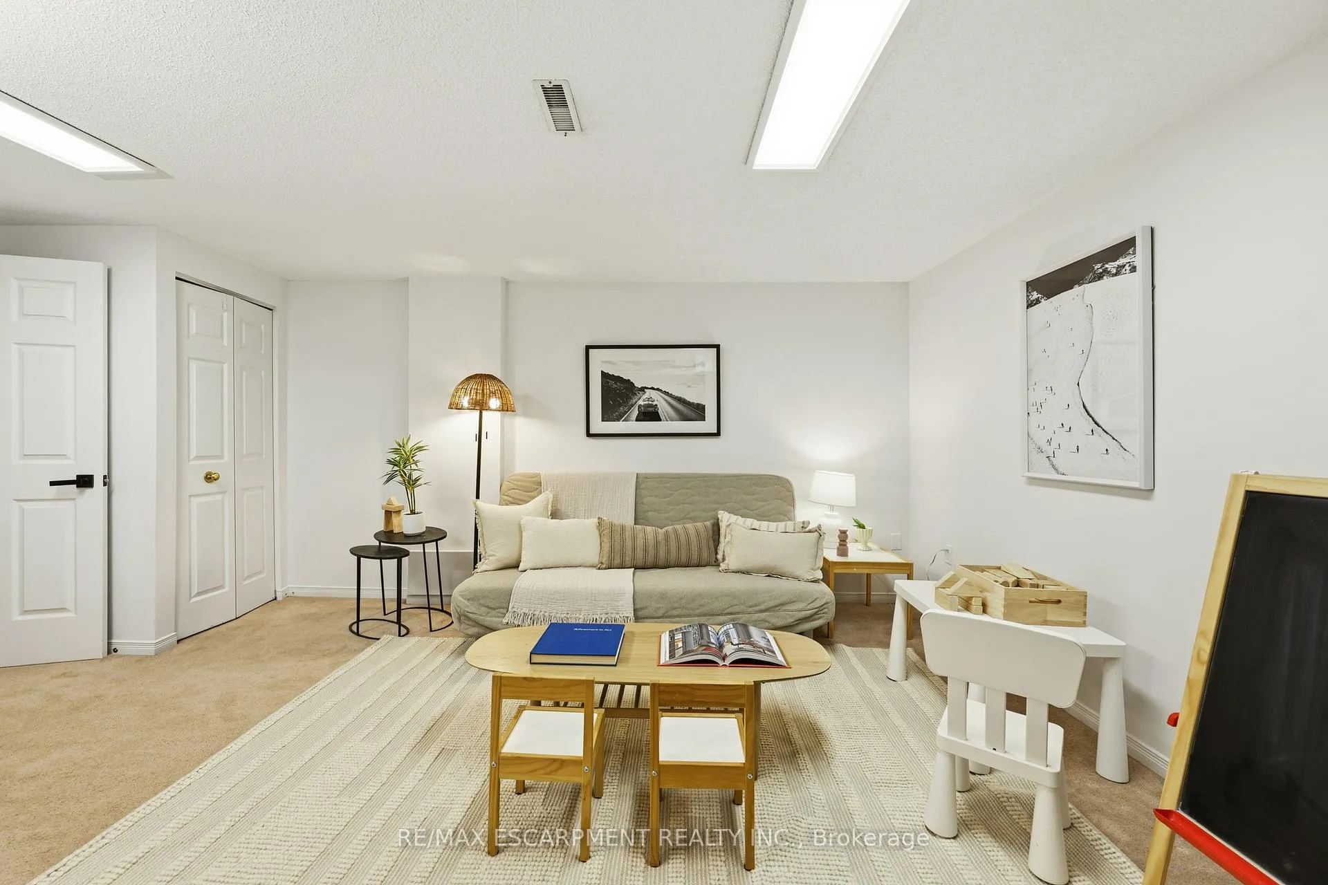 Photo 24 of Unit 5, 2015 Cleaver Avenue, Burlington, Headon — HOMEH