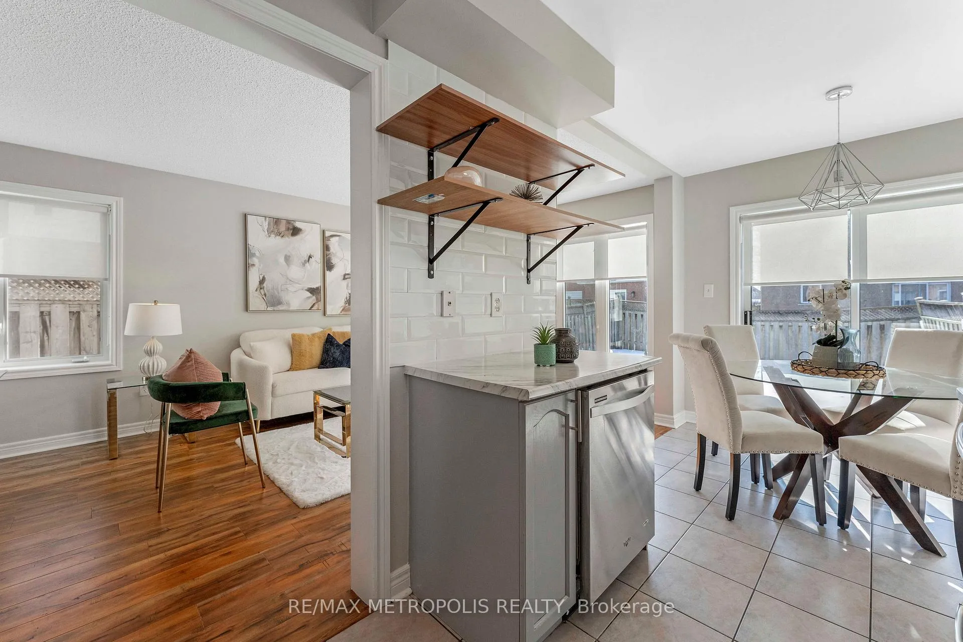 Photo 20 of 16 Twin Pines Crescent, Brampton, Northwest Sandalwood Parkway — HOMEH