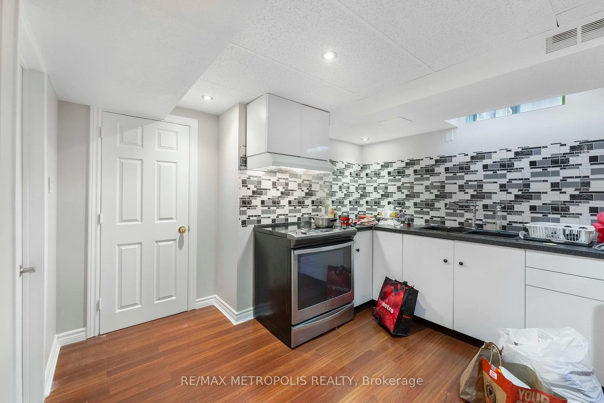 Photo 40 of 16 Twin Pines Crescent, Brampton, Northwest Sandalwood Parkway — HOMEH