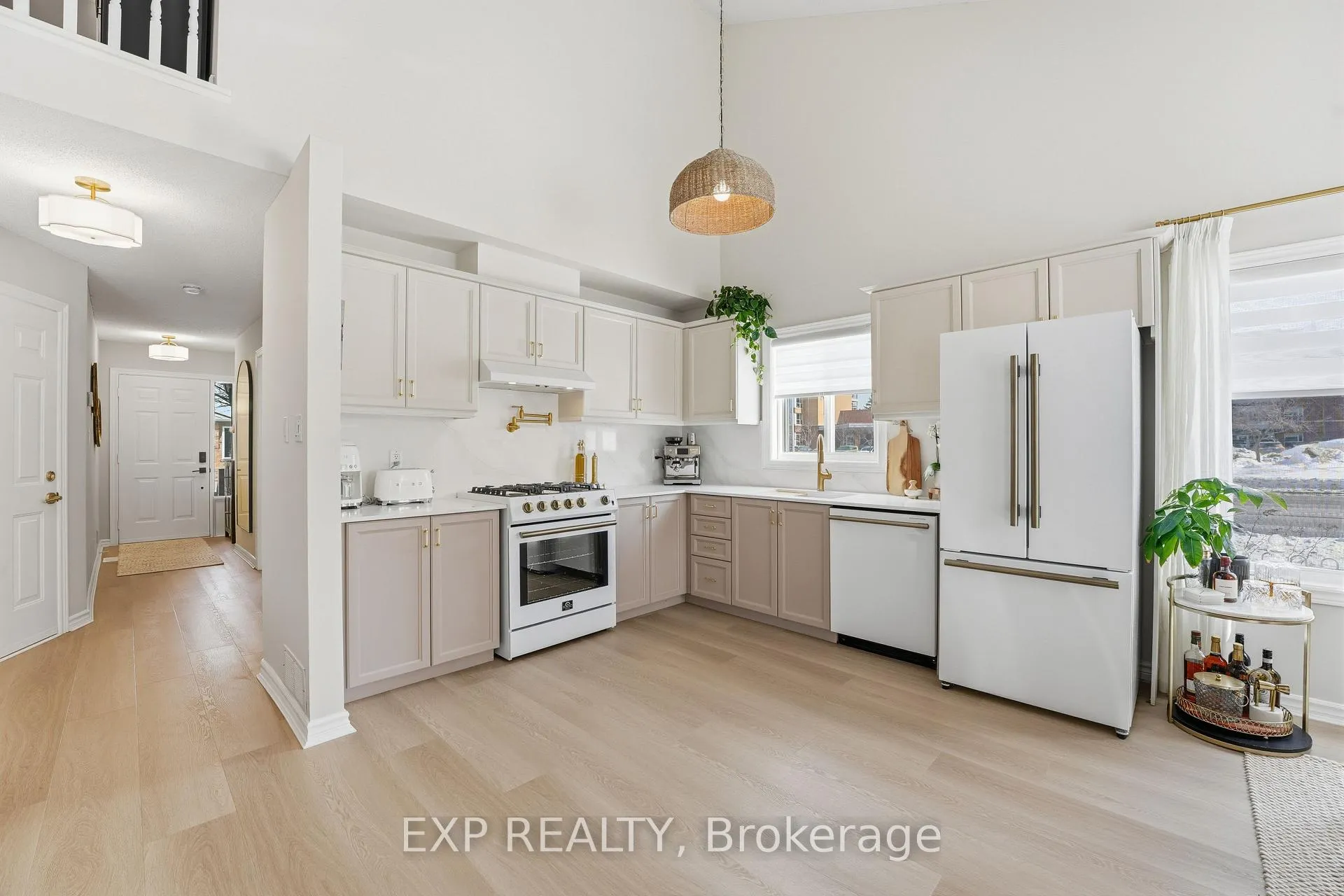 Photo 10 of Unit 1, 19 Bartlett Avenue, Grimsby, Grimsby East — HOMEH