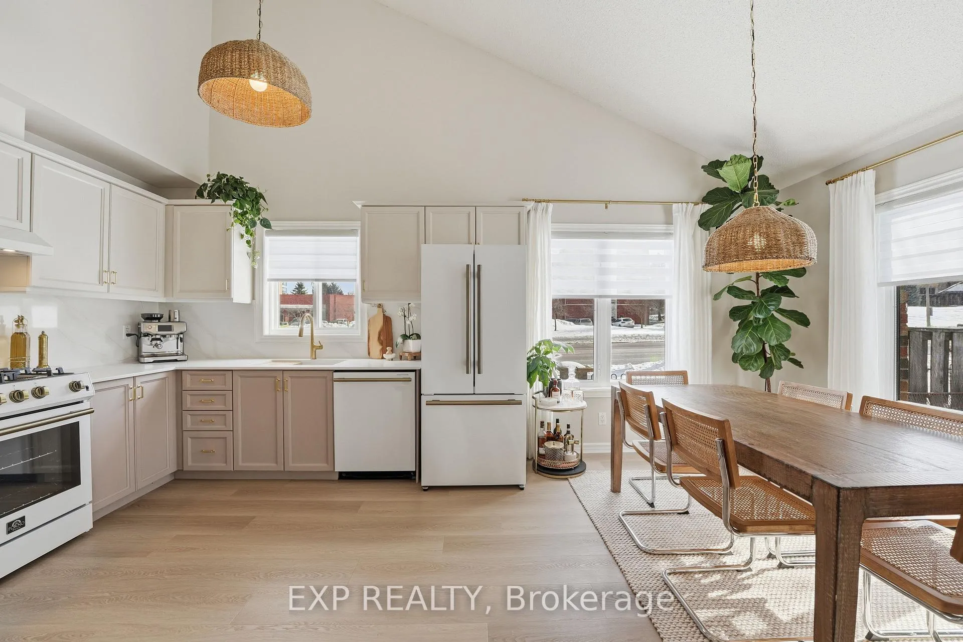 Photo 12 of Unit 1, 19 Bartlett Avenue, Grimsby, Grimsby East — HOMEH
