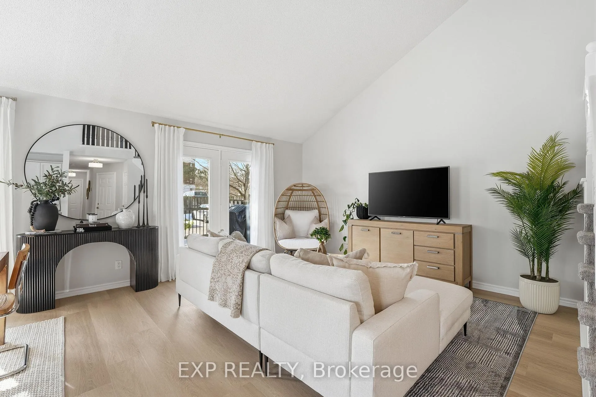 Photo 16 of Unit 1, 19 Bartlett Avenue, Grimsby, Grimsby East — HOMEH