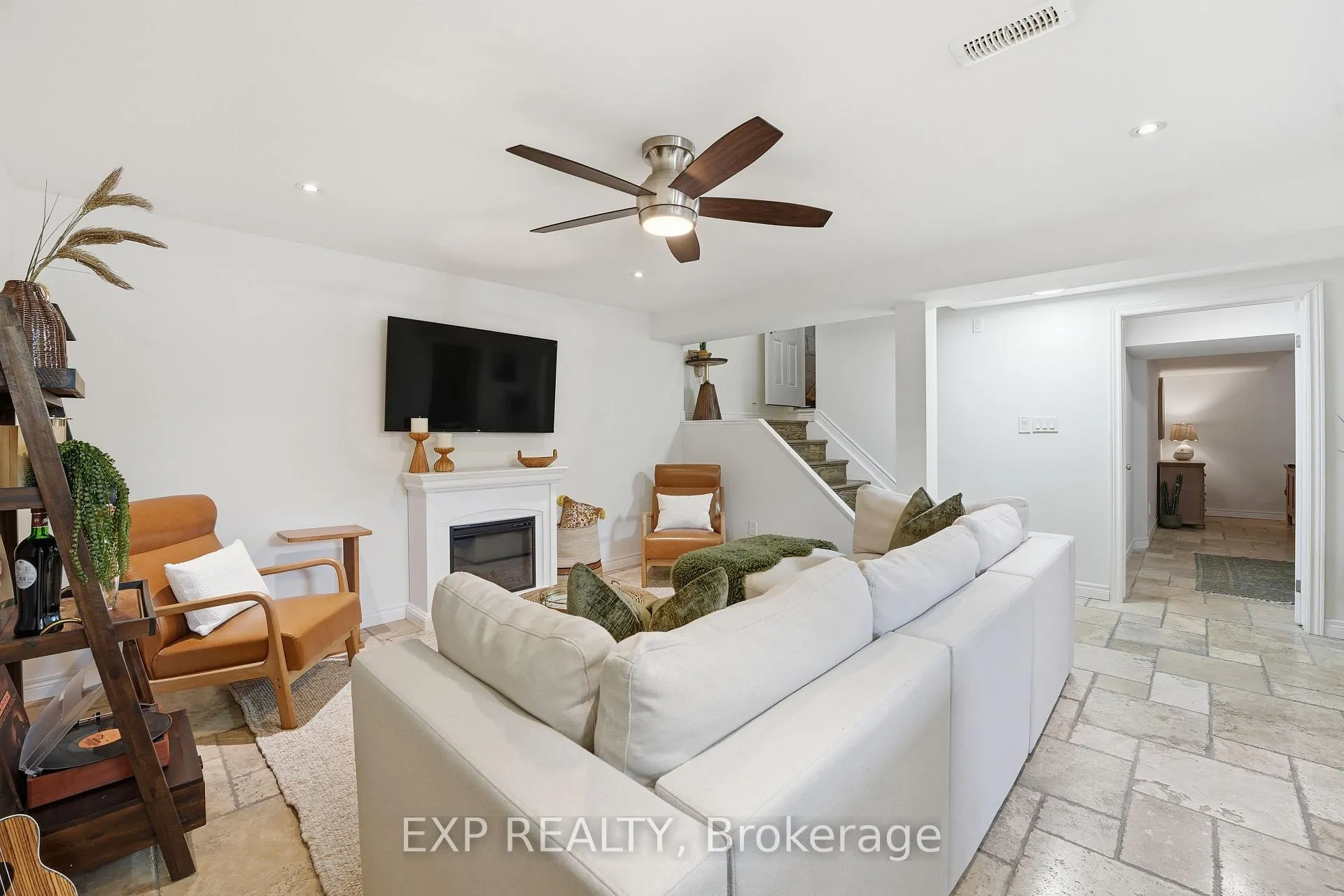 Photo 34 of Unit 1, 19 Bartlett Avenue, Grimsby, Grimsby East — HOMEH
