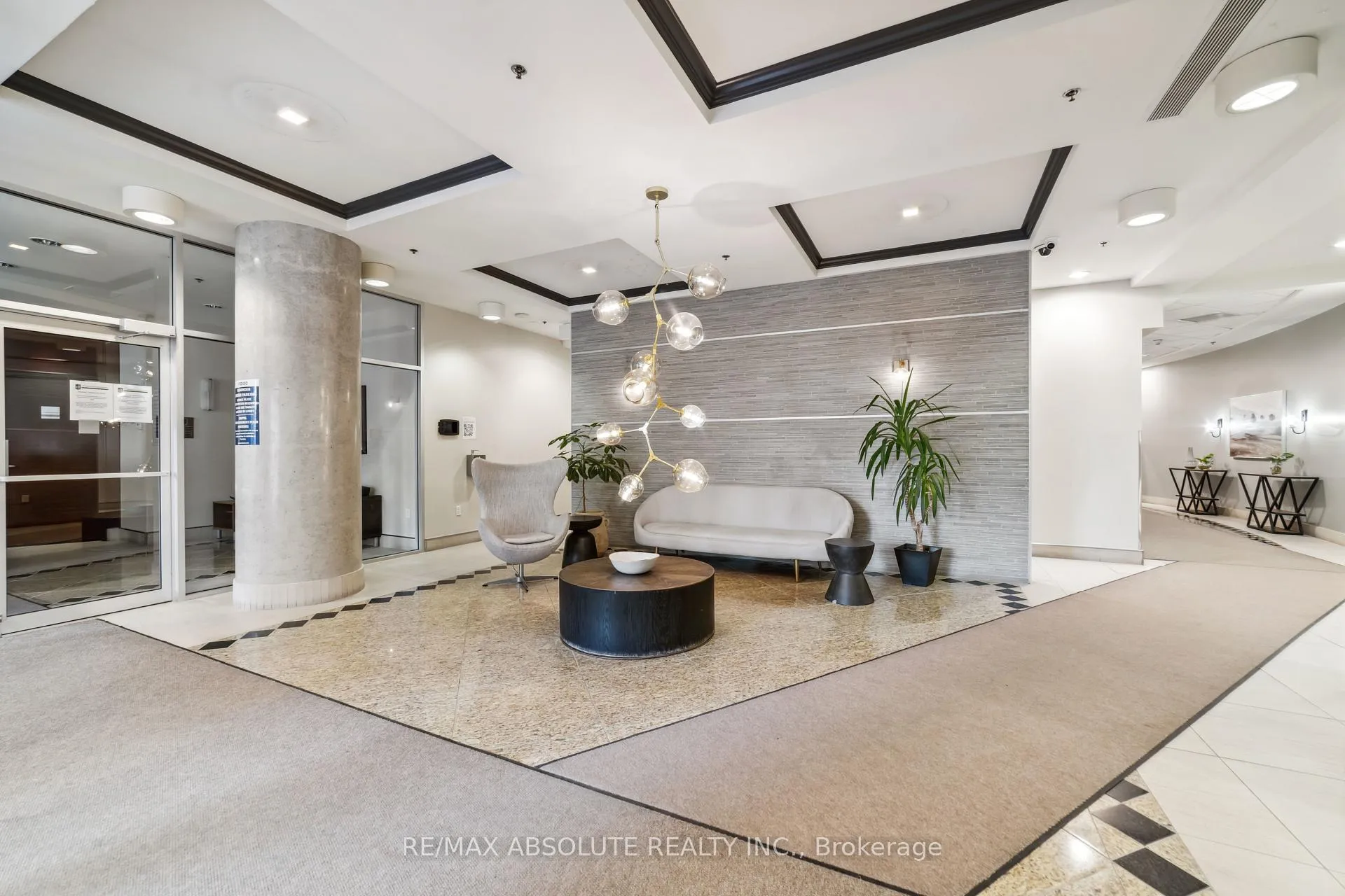 Photo 2 of Unit 1209, 90 Landry Street, Ottawa, Vanier — HOMEH