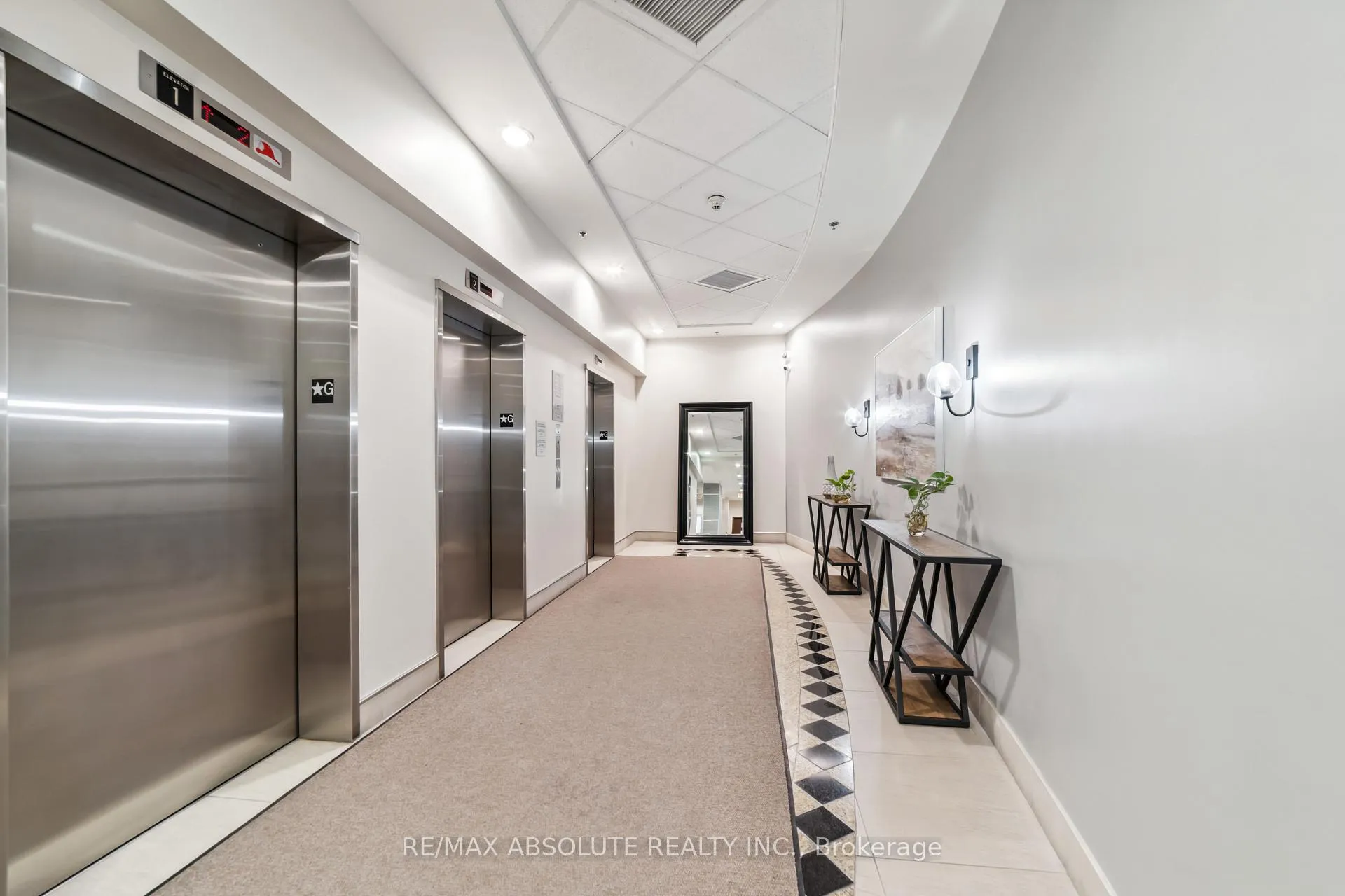 Photo 3 of Unit 1209, 90 Landry Street, Ottawa, Vanier — HOMEH