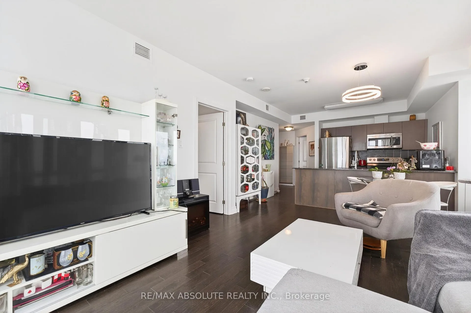 Photo 11 of Unit 1209, 90 Landry Street, Ottawa, Vanier — HOMEH