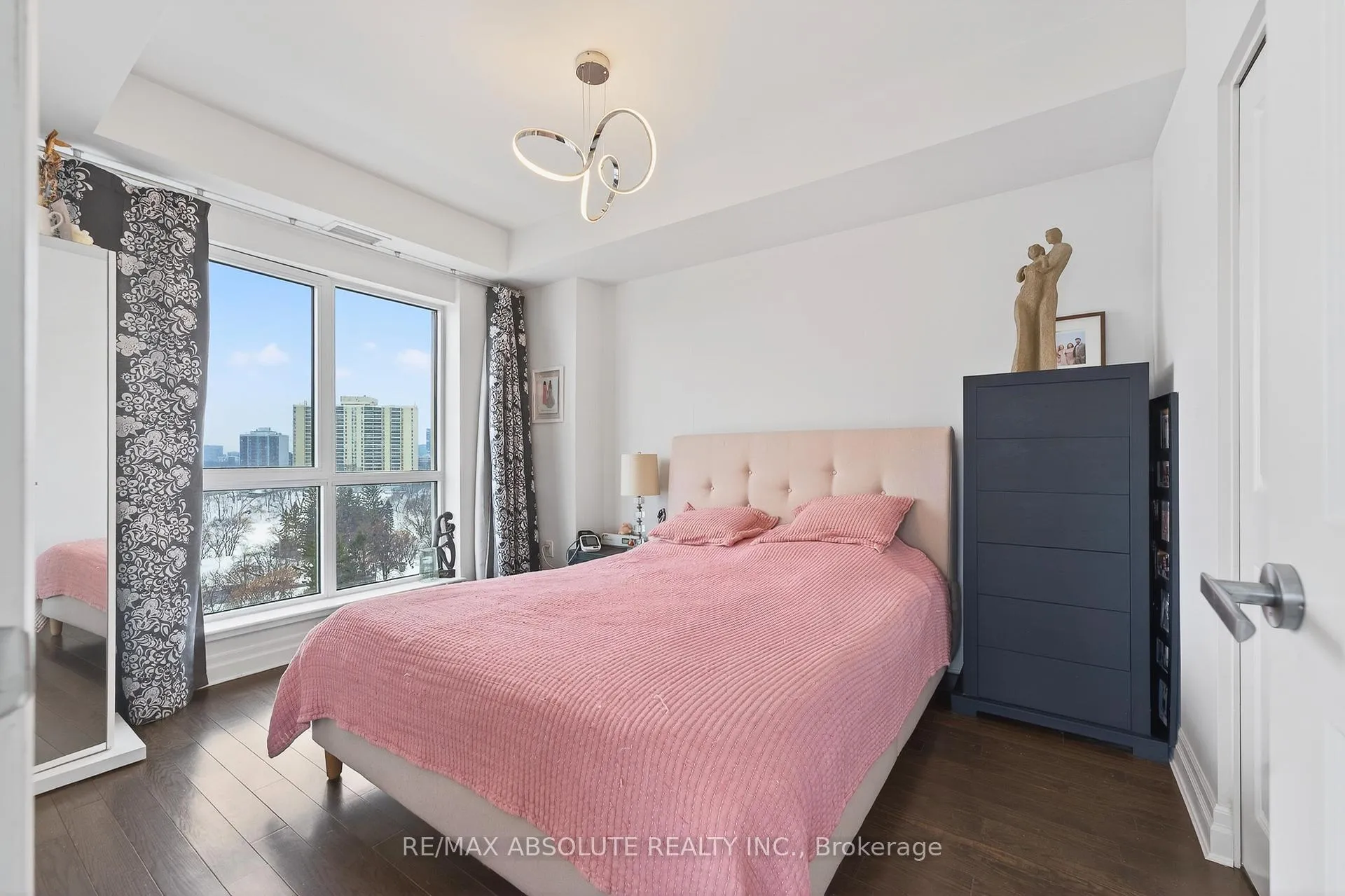 Photo 13 of Unit 1209, 90 Landry Street, Ottawa, Vanier — HOMEH