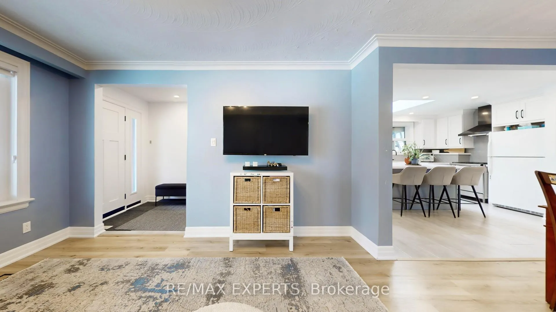 Photo 15 of 327 Jeffcoat Drive, Etobicoke, West Humber-Clairville — HOMEH
