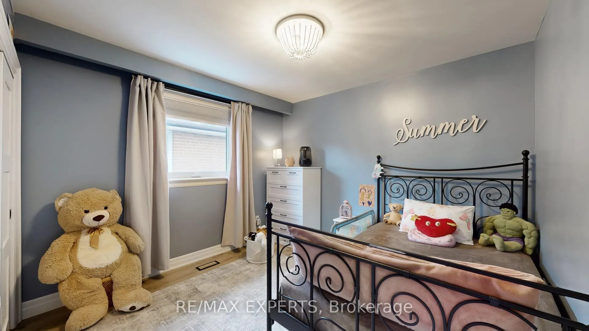 Photo 17 of 327 Jeffcoat Drive, Etobicoke, West Humber-Clairville — HOMEH