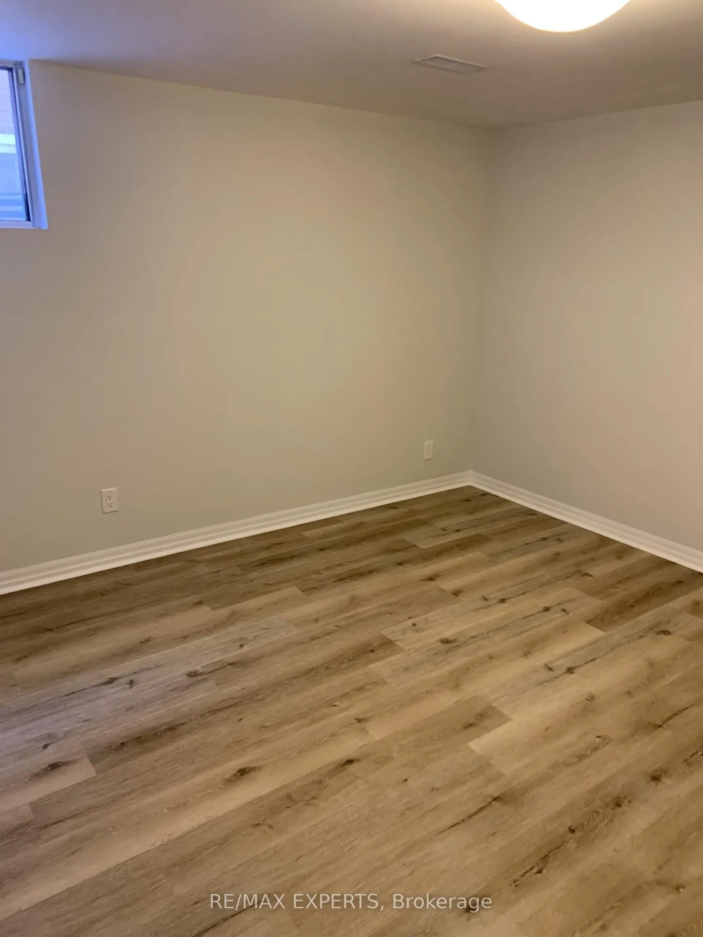 Photo 32 of 327 Jeffcoat Drive, Etobicoke, West Humber-Clairville — HOMEH