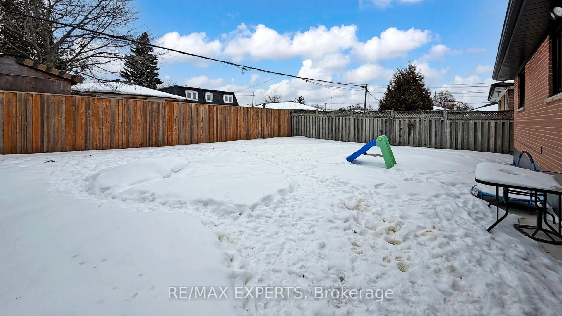 Photo 38 of 327 Jeffcoat Drive, Etobicoke, West Humber-Clairville — HOMEH