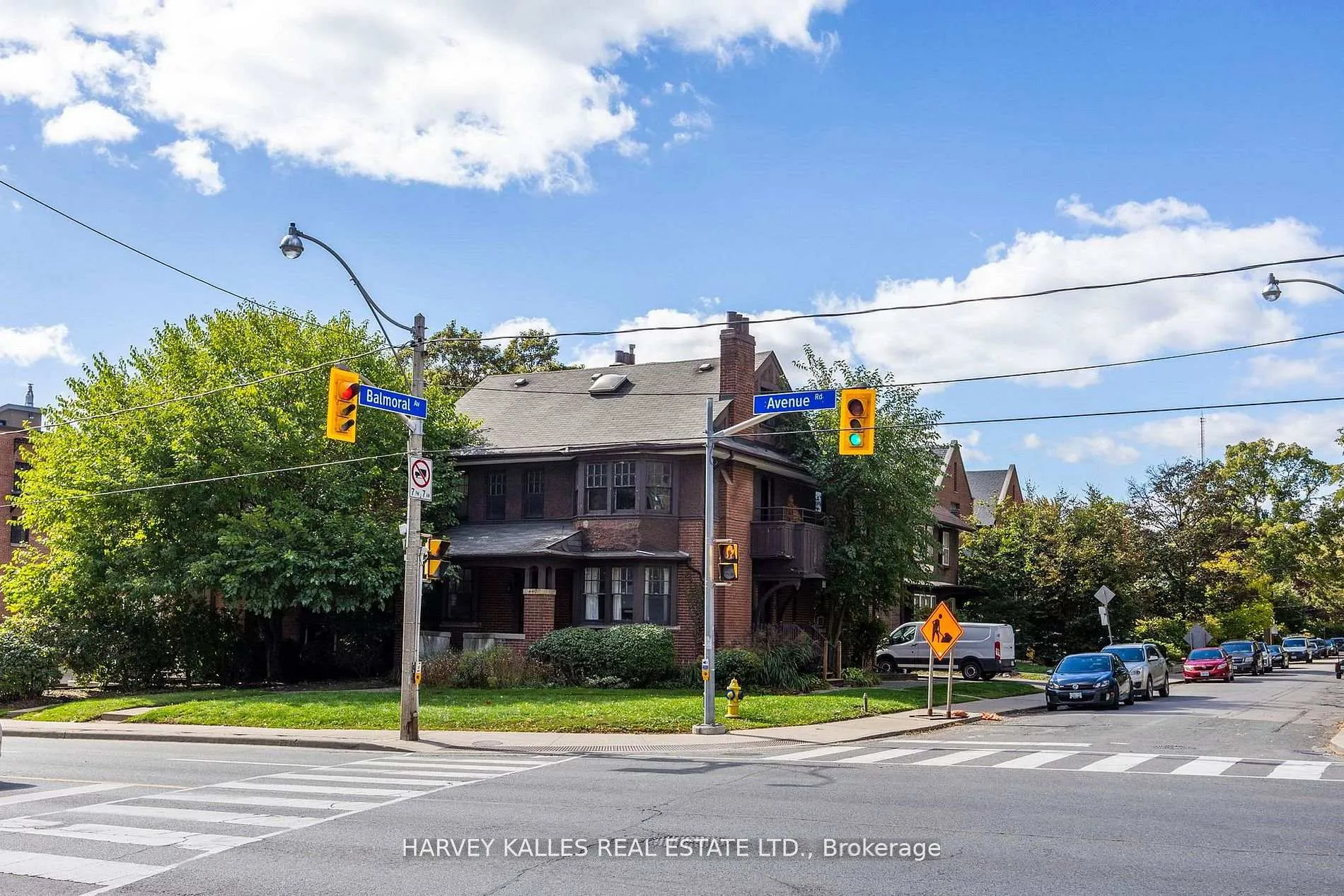 Photo 2 of Unit 101, 440 Avenue Road, Toronto, Casa Loma — HOMEH