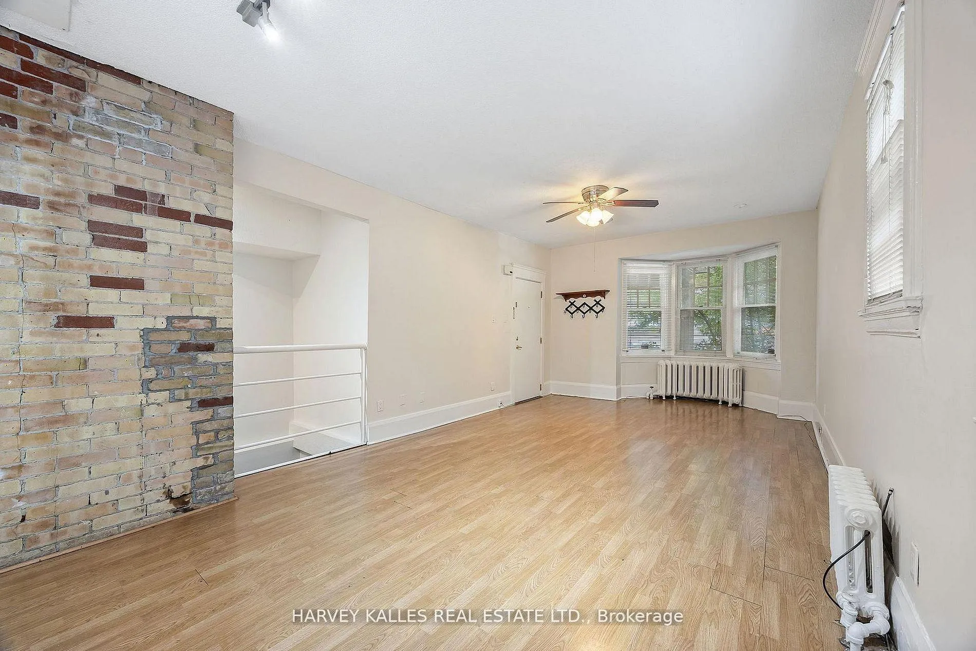 Photo 6 of Unit 101, 440 Avenue Road, Toronto, Casa Loma — HOMEH