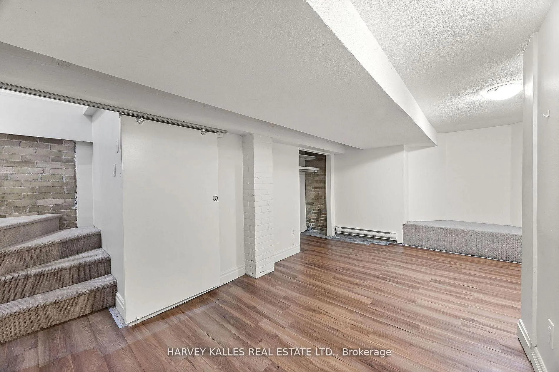 Photo 15 of Unit 101, 440 Avenue Road, Toronto, Casa Loma — HOMEH