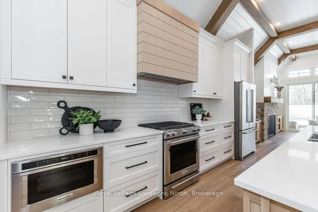 Photo 17 of 53 Niagara Street, Collingwood — HOMEH
