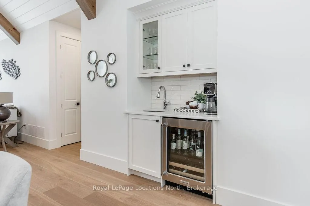 Photo 18 of 53 Niagara Street, Collingwood — HOMEH